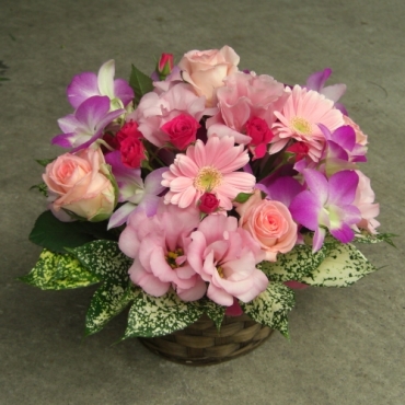 京都府城陽市の花屋 花也にフラワーギフトはお任せください 当店は 安心と信頼の花キューピット加盟店です 花キューピットタウン